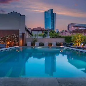 https://crowne-plaza-milan-city.it-lombardy.com